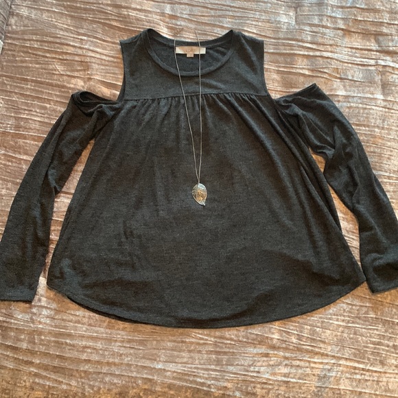 Cold Shoulder Top - Picture 1 of 3